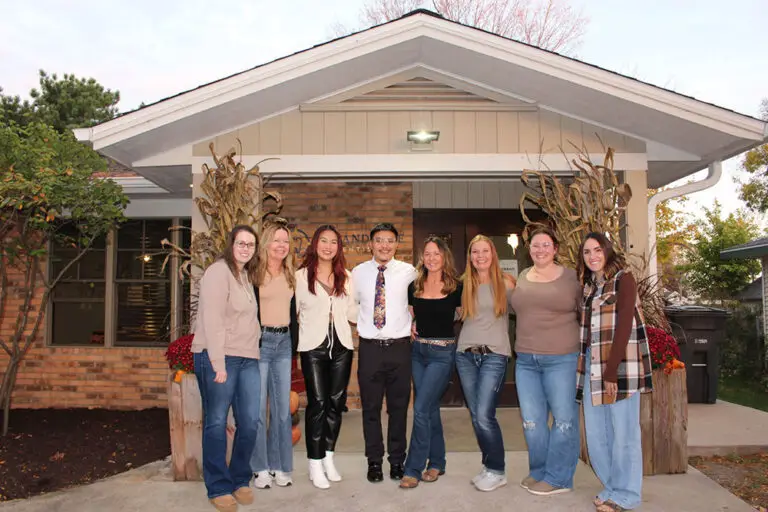 team photo of grand line dentistry